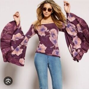 NWT Free People We The Free Birds of Paradise Bell Sleeve Floral Top Size Medium